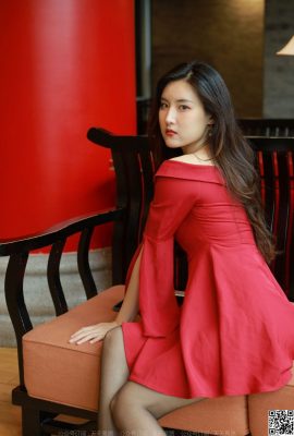 [IESS] Modelo: Xiaobao «Diosa del vestido rojo» (77P)