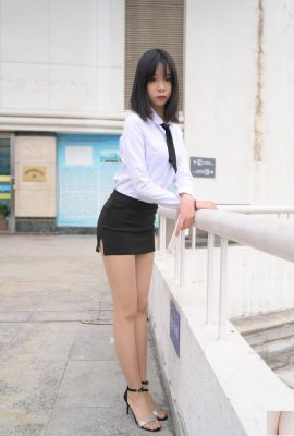 [Colección de Internet]El centro comercial de fotografía callejera de Chengsheng vende mujeres hermosas con piernas largas y uniformes de seda 1[100P]