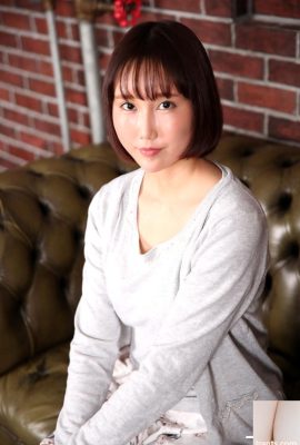 (Sayama Yuka) Una chica con muy buena figura (26P)
