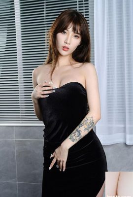 Sesión de fotos privada de la modelo china Bai Xue (31P)