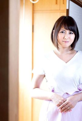 (Misaki Marna) Disfruta de la estrechez del coño de la esposa (26P)