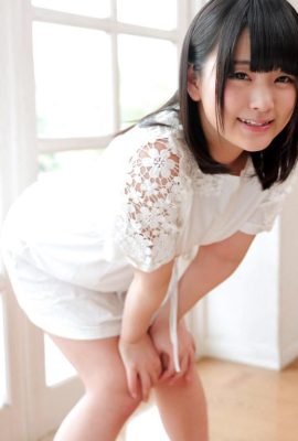 (Kimura Nai) Entrenamiento físico de una joven y linda chica de pelo corto (23P)