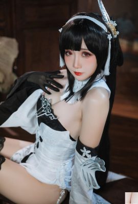 Vestido blanco y negro de Carbon Azur Lane Zhenhai estofado (23P)