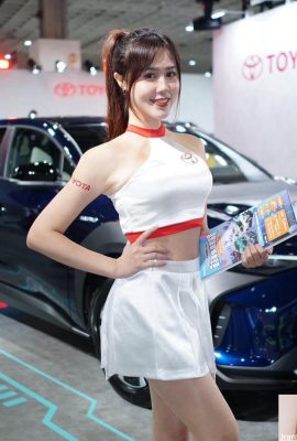 (Tomado de Internet) 2023 Nuevo Salón del Automóvil de Taipei lugar de exhibición de modelos de belleza en la vida real (108P)