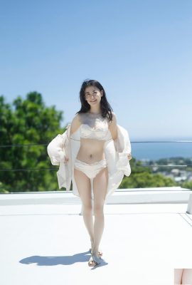 Megumi Uenishi piel blanca pura brillante (71P)