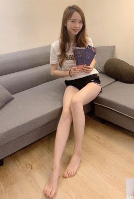 (Colección en línea) Álbum de fotos de hermosas piernas, las piernas largas, suaves y blancas de la niña taiwanesa Zoey (21P)