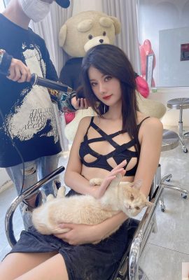 (Recopilado de Internet) La hermosa modelo de XiuRen es A’Zhu «Simplemente lavándote el cabello» (31P)