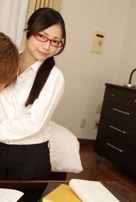 (Kokoro Wato) Un tutor privado apasionado (40P)