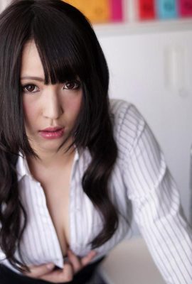 Marina Aoyama como Morina (32P)