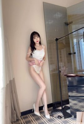 (Colección en línea) Modelo XiuRen: la belleza temperamental de Lin Xinglan está completamente expuesta en fotos privadas (107P)