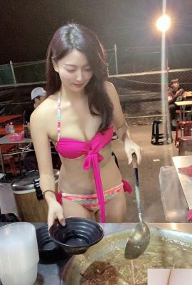 ¡Impacto de la epidemia! Me sorprendió ver a una linda chica en bikini vendiendo sopa de carne Jin Yin Yin en el mercado nocturno (20P)