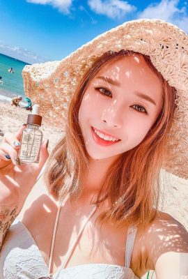 La chica caliente «Zhang Xiaomi Mimi» solo expone su cuerpo blanco y tierno al brillante sol del verano (14P)