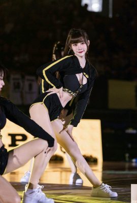 ¡La chica súper sexy «Amber Qianyu» desafía el límite con su figura perfecta! No puedo apartar mis ojos (10P)