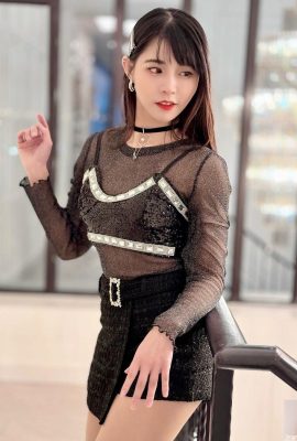 ¡La chica sexy «Lu Xiaoqing» tiene una cintura delgada y curvas que son muy tentadoras! Ojos comiendo helado (10P)