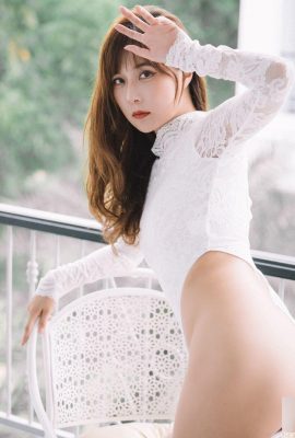 La chica de piernas largas «Yu Qing Min» tiene una curva curvilínea llamativa y está muy emocionada (10P)