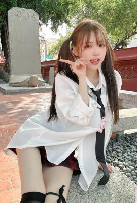 La chica sexy «Zhao Tutu» sorprendió a los internautas con sus bolas regordetas bajo su dulce apariencia (10P)