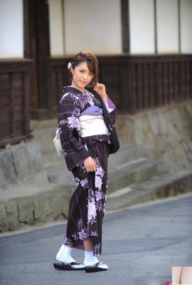 Mihiro Mihiro – Kimono navideño (100P)