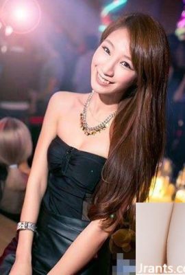 Fotos de chicas guapas en la discoteca Luxy Taiwan: pechos abultados y buena figura (8P)