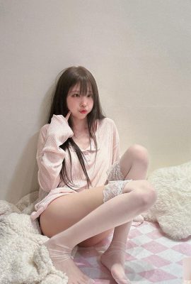 La sexy «Zhao Rabbit» sonríe deliciosamente y muestra sus curvas perfectas (10P)