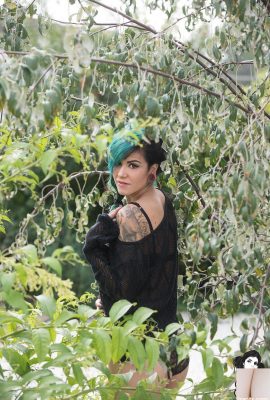 (Suicide Girls) Airamjah – Como un dulce sol (puesta de sol) (55P)