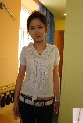 (Colección de modelos chinos) Esencia fotográfica desnuda en negrita de la joven modelo china Yuanyuan (64P)