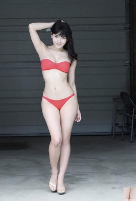 (Rina Asakawa) Hermosa chica (El cuerpo es lo mejor) mostrando grandes pechos y nalgas (22P)