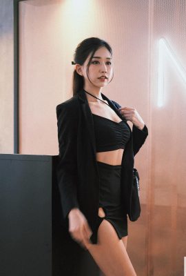 Una hermosa chica malasia que ama la fitness, Joey Tng (10p)