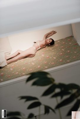 (G.SU) Una gran pieza de carne está goteando después de quitarse el material (49p)