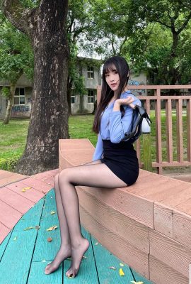 Grandes senos «Mianmian (yuxin)» Combinación de figura caliente y temperamento elegante (16p)