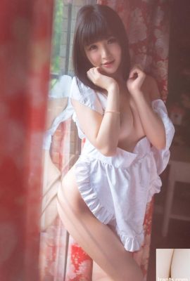 Los grandes pechos de Rays y tres hermanas desnudas sexy tentación (34p)