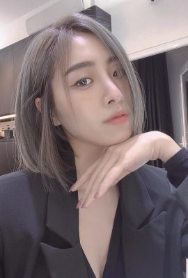 El sexo blanco y tierno «Barbarba» se siente insoportable (29p)