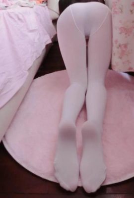 (Rabbit juega con películas) – El trasero se elevó los pies (12p)