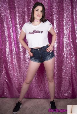 (Inspección de puta) 03 de marzo, 2025 – Alyx Star – Big Natural Tit Inspección de puta Alyx Star (72p)