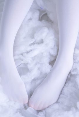 (Conejo jugando con el libro)-Red y White (44p)