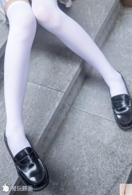 (Rabbit juega con películas) – Es lo más delicioso para quitarte los zapatos