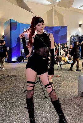 «ZOE_FLESH» Oculto senos y tentación ocultos (18p)