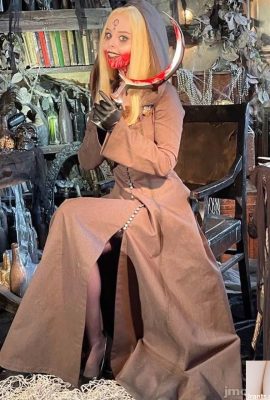 Disharmonica – Daniela Dimitrescu (12p)