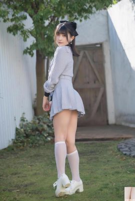 (Shui na しおね) El cuerpo extático te tienta constantemente a desafiar tu línea racional (20p)