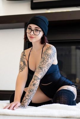 (Suicide Girls) 15 de marzo de 2024 – Babyrae – En algún lugar solo sabemos (41p)