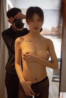 (Foto de conjunto de modelos nacionales) Modelo nacional Xiaotong Cuerpo sexual Foto de fotos privado Foto (108p)