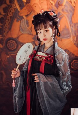 Deslumbrado zz «Little Pipa Jing» (100p)