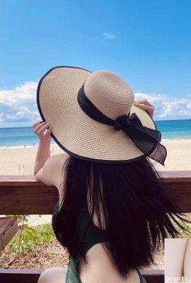 «Rainie Ye» solo me di cuenta de que mi figura era súper anormal cuando me cambié a bikini (10p)