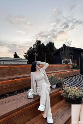 La diosa «Ke Ke» tiene una piel clara y una cara hermosa (10p)