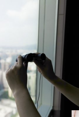 Telescopio voyeurismo (99p)