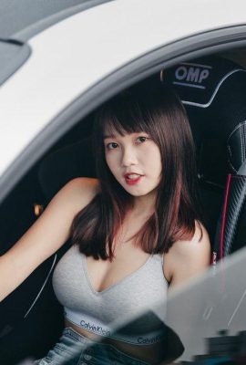 Sweet and Pure Girl «como» tiene una figura excelente que dificulta a la gente (10p)