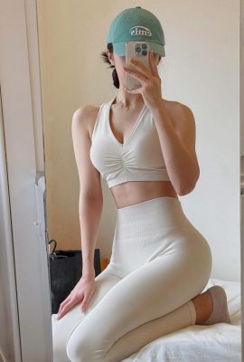 La diosa de las patas largas «Zhang Yuan» tiene una curva de tetas laterales sexy y se ve tan sexy (10p)