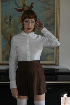 (Suicide Girls) 06 de junio de 2025 – Missfernandez – Piano Muse (61p)