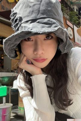 Una interfaz femenina que conocí en FB ~ ¡Hace súper caliente! (20p)