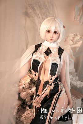 (Tomado de Internet) SleeppyLee1 (El regalito tiene tanto sueño) cosplay Sirius – Azur Lane (43P)