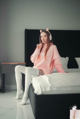 (Suicide Girls) 01 de agosto de 2025 – Alice Vibes – Barbie suicida (54P)